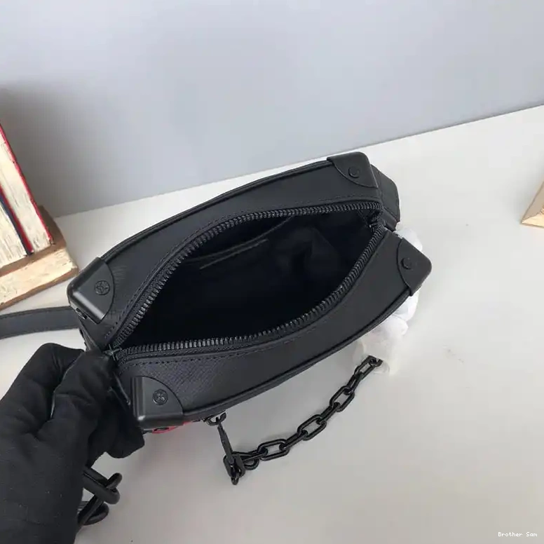Brother Sam 1907BLU0033 LV Bags 0520